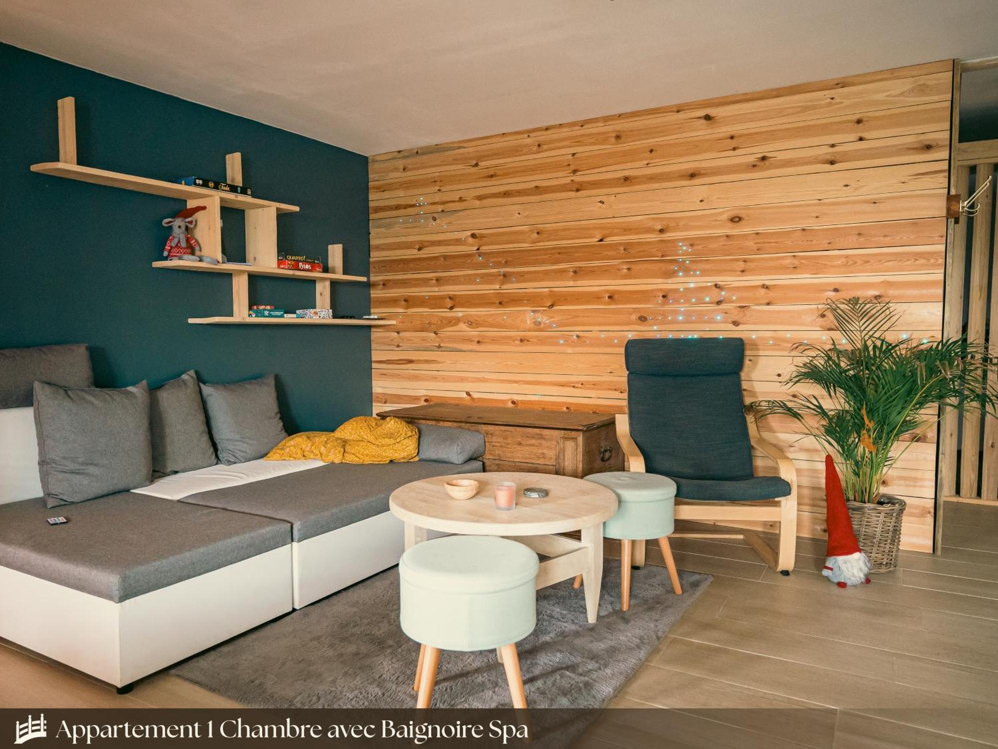 Les Appartements Du Pont Alsort Froidchapelle Luaran gambar
